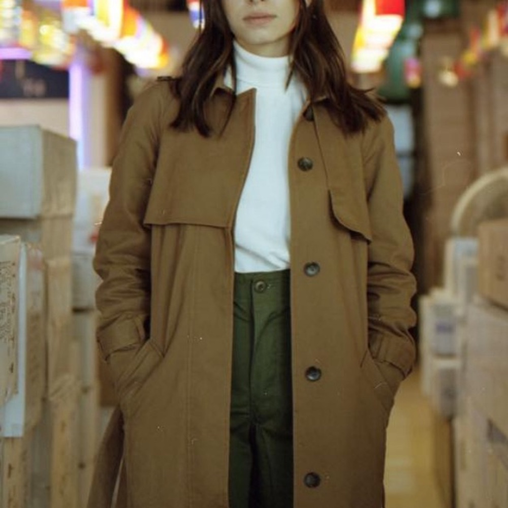 UNIQLO WHITE TURTLENECK XS